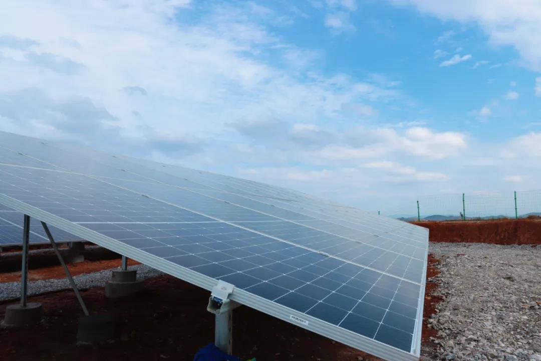 �������޹�����ɫ��Դ���޹�˾