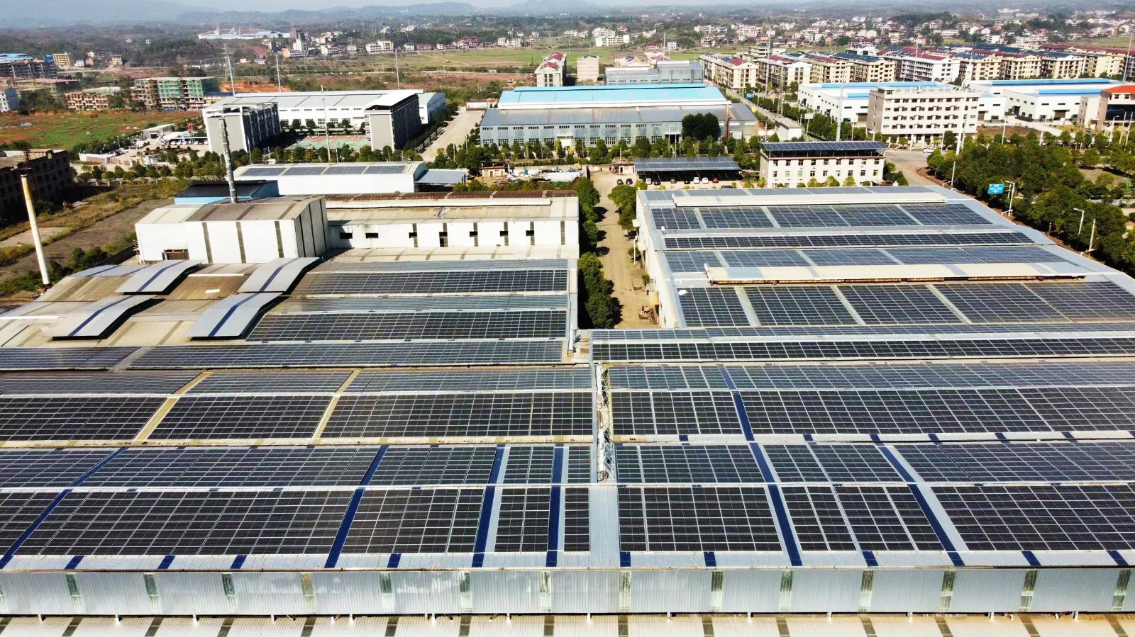 6���������������¶ȾӸ߲��£���ع�����Ҫ���������վ��Ϊ����ҵ��ҵ�������õ����ɣ�