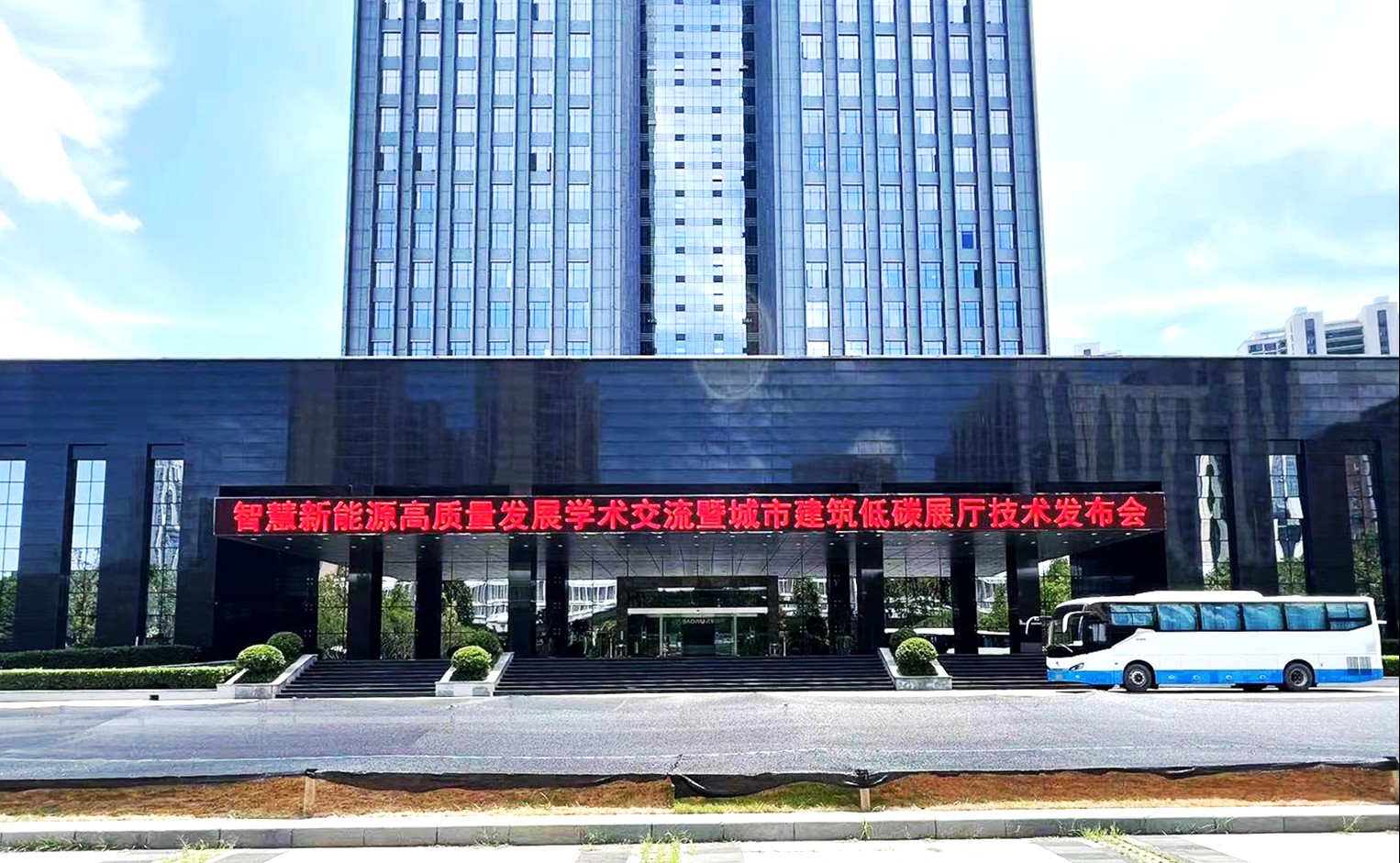 ���޹���